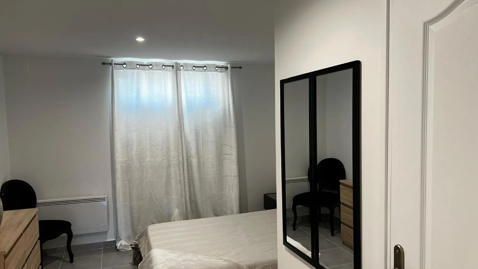 Appartement En Rez-De-Jardin Vitry-sur-Seine 0*,